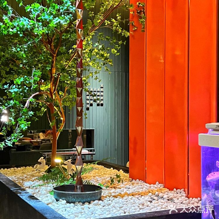 帝都人气榜单必须有肆月河豚的一席之位