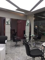 -变画·发型STUDIO