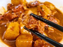 土豆烧牛腩-华春餐馆(鱼山路店)