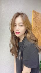 -变画·发型STUDIO