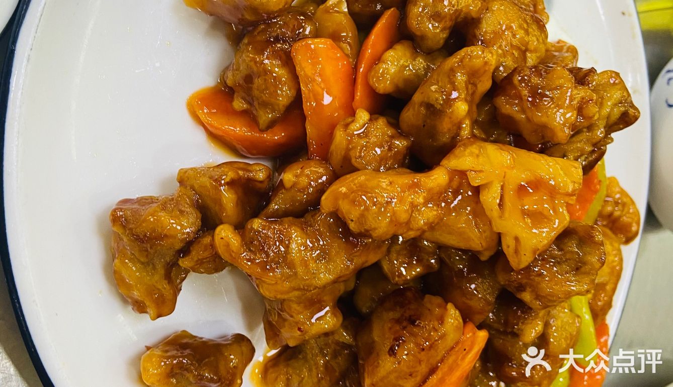 想吃回民饭店了！和父母一起来的这家大骨头羊