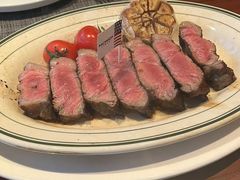 -MONICH牛排融合餐厅(和义大道购物中心店)