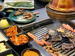 -臻牛烤肉
