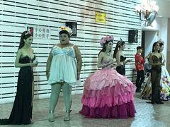-金东尼人妖秀