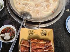 -老来福·非遗酸汤兔(凯旋路店)