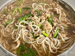 -正宗杨记普洱酸醋米线(总店)
