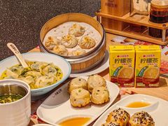 -小杨生煎(金山百联购物中心3楼店)