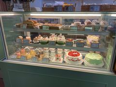 面包甜点陈列柜-野上麦田(中贸广场店)