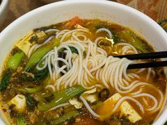 -蒙自源米线大王(宝安尖岗山店)