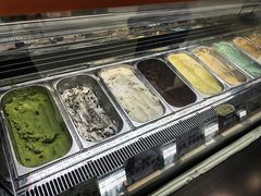 -极拉图·现制冰淇淋(梅溪湖新天地步步高店)