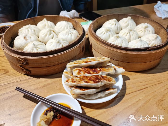 草包包子铺(宽厚里店)图片