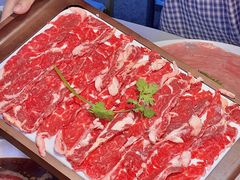-茅草房·河畔园林火锅