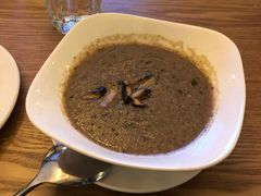 奶油蘑菇汤-普兰达德国餐厅·德式脆皮烤猪肘·自酿啤酒(观唐店)