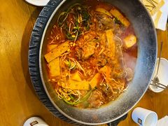-喇喇排骨火锅·传统韩式脊骨汤(望京西园总店)