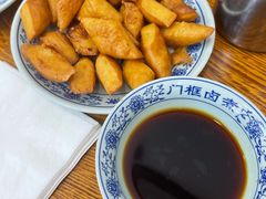 炸咯吱-门框胡同百年卤煮(新街口店)