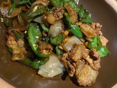 碾辣椒炒肉-吃饭皇帝大土家民族菜(正大广场店)
