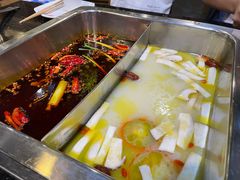 -百年川椒重庆老火锅(光谷店)