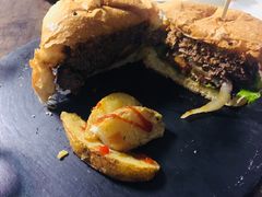 -HIGH FIVE哈福手工汉堡(桂林路店)