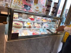面包甜点陈列柜-哈根达斯(朝阳大悦城店)