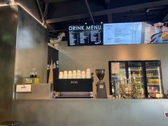 -J Create城市露营咖啡·简餐·宠物(上海动物园店)