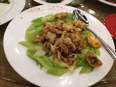 -汇泉王朝大饭店
