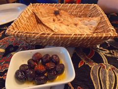 餐前馕-Old Ottoman Cafe & Restaurant