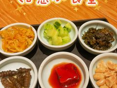 -蟹黄鱼·海派深夜面馆(巨鹿路店)