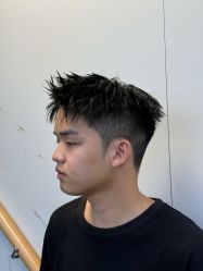 点击看大图 -藤野造型专业烫染接发