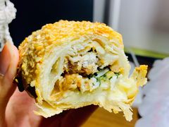 蟹壳黄-白玉兰传统小吃