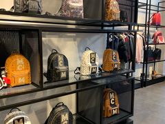 -MCM(比斯特上海购物村店)
