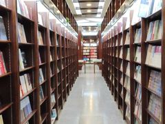 -新华书店(泉城路店)