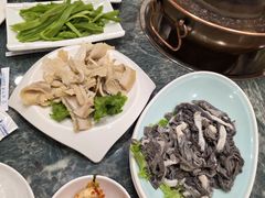 -楼外楼大刀肉传统火锅居(幸福街店)