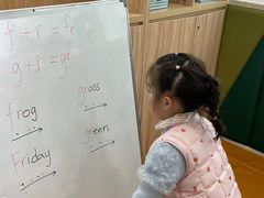 -亲亲袋鼠托育早教·思维专注力·棕熊英语(鼓楼恒力城店)