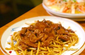 Udon Noodles with Beef Tenderloin