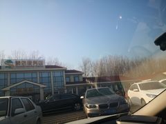 -窦店服务区-停车场