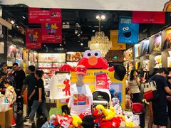 -酷乐潮玩(金桥国际店)