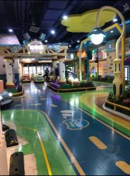 -纽西卡汽车小镇(大悦城店)