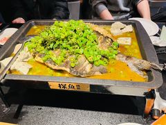 -探鱼·鲜青椒爽麻烤鱼(银泰城店)