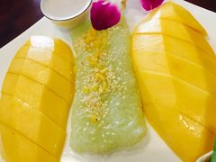-Dang restaurant (patong phuket)