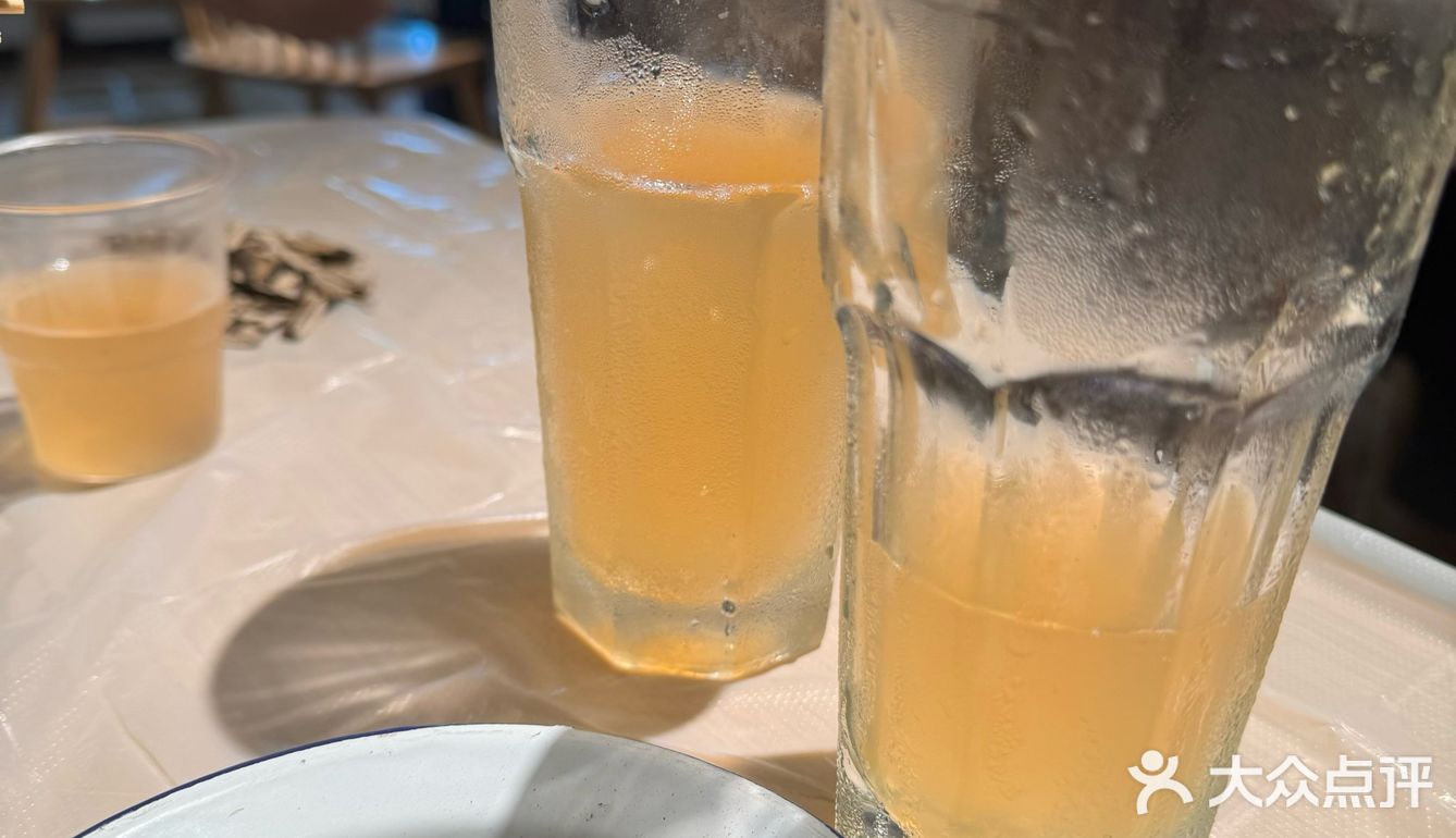 以前是正宗的乐山串串的做法，签签用的细的那种