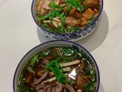 -镇南锅盖面馆(解放路店)