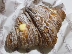 泡芙羊角-OUR Bakery(三里屯太古里店)