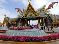 -七彩云南欢乐世界