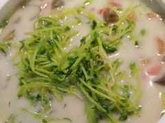 -鱼亨小鲜酸菜鱼(大信店)