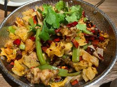 香锅牛蛙-辛香汇(飞洲店)