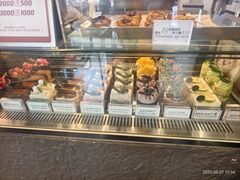 -W COLLECTIVE  DESSERT SHOP