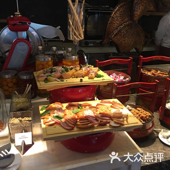 万达文华酒店美食汇自助餐厅图片