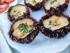 -三亚火车头万人海鲜广场