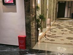 -万泊酒店(长沙五一广场国金中心店)