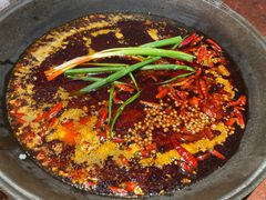 -四小区火锅·巷子里的重庆火锅(花照壁店)